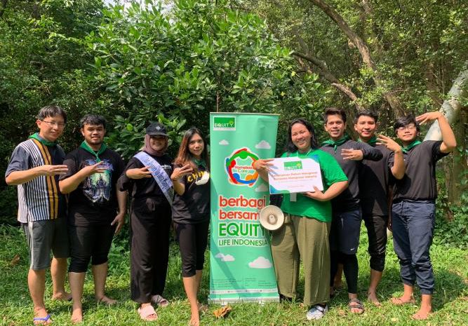  Equity Life Indonesia Tanam Bibit Pohon Mangrove di Kawasan Ekowisata Mangrove PIK