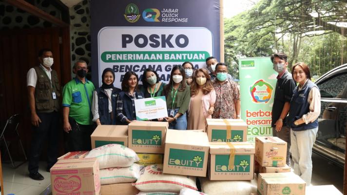  Karyawan dan Manajemen Salurkan Bantuan untuk Korban Gempa Cianjur